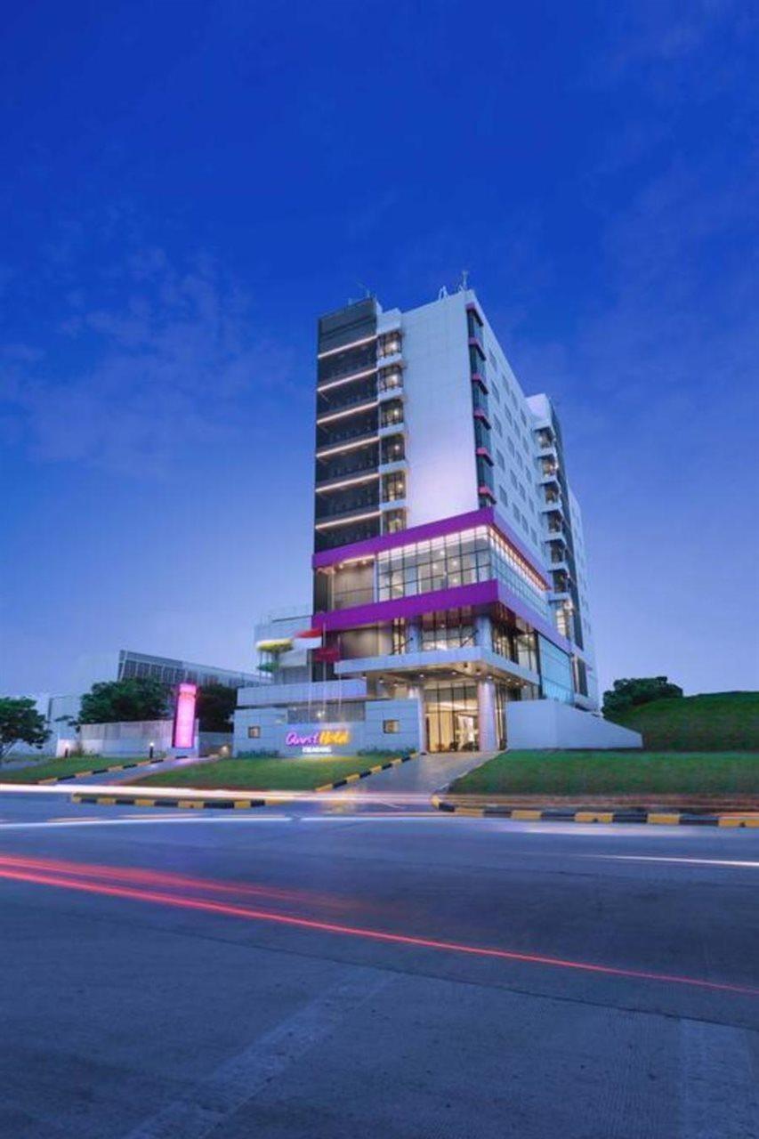 Quest Prime Cikarang By Aston Hotel Bekasi Exterior foto